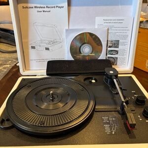 M417 Vinyl Record Player